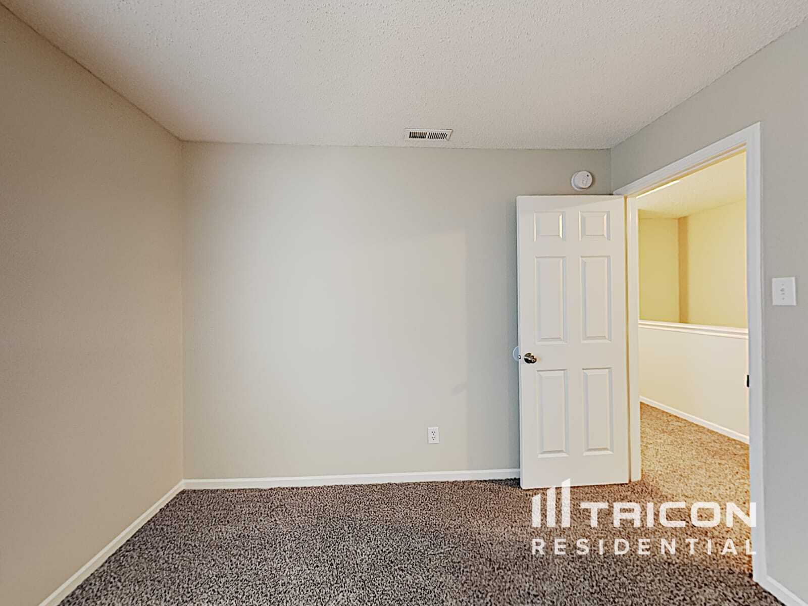 Building Photo - 960 Brookhaven Dr