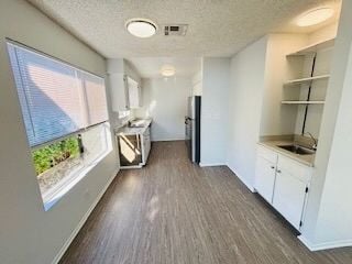 Building Photo - 1103 W Angeleno Ave