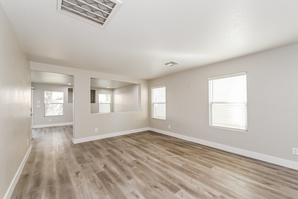 Building Photo - 9534 Vast Valley Ave