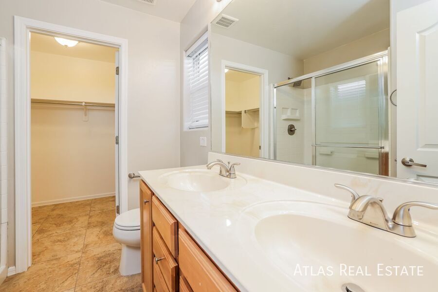 Building Photo - 4814 E Canary Grass Dr