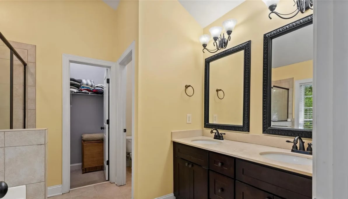 Building Photo - 1518 Squirrel Lake Ct