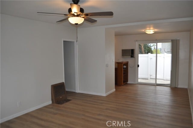 Building Photo - 6 W Cypress Ave