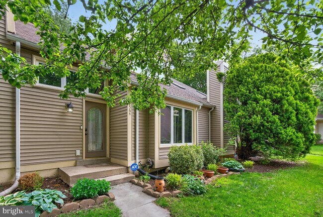 Building Photo - 12564 Garland Tree Ct