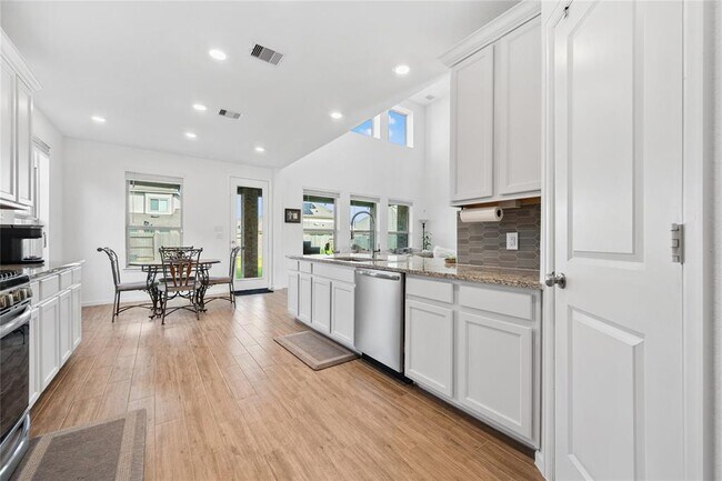 Building Photo - 9414 Camden Clf Ct