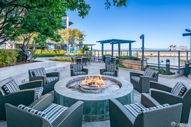 Building Photo - 330 Mission Bay Boulevard North