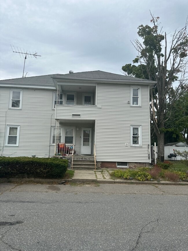 Building Photo - 178 8th St