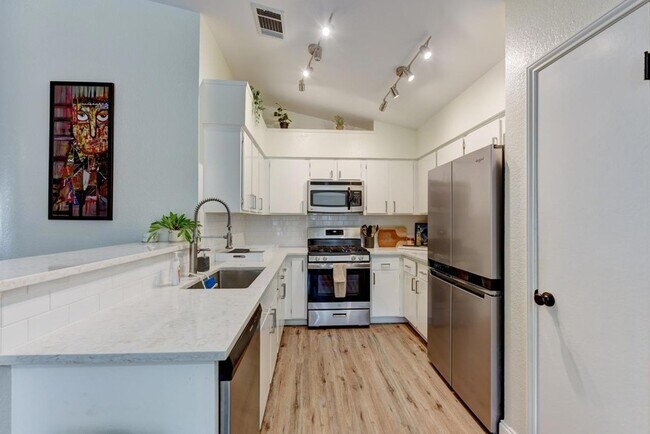 Building Photo - 10503 N Platt River Dr
