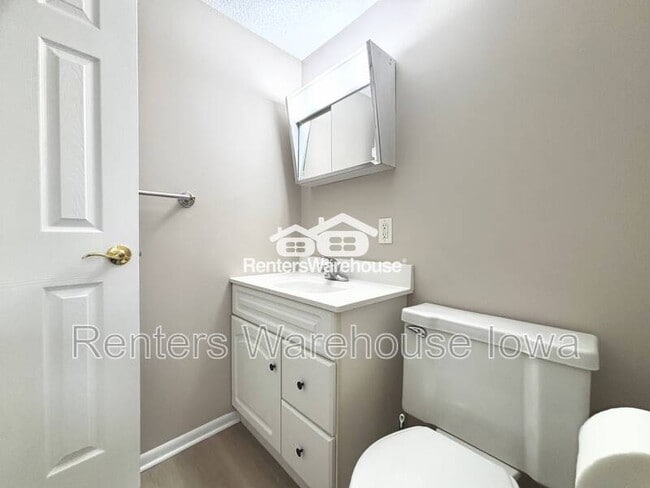 Building Photo - 6202 62nd St