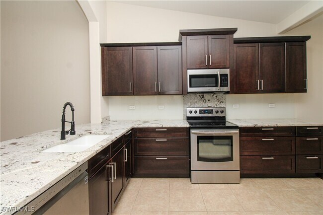 Building Photo - 15077 Cortona Way