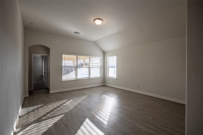 Building Photo - 3427 Avary River Ln