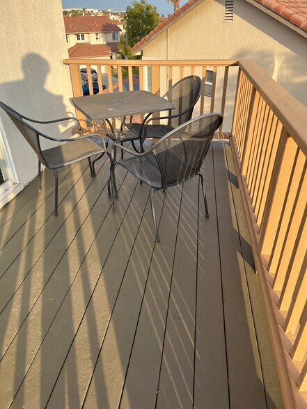 Building Photo - 521 Island Breeze Ln