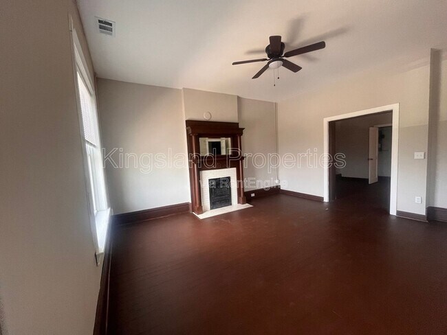 Building Photo - 4578 Evans Ave