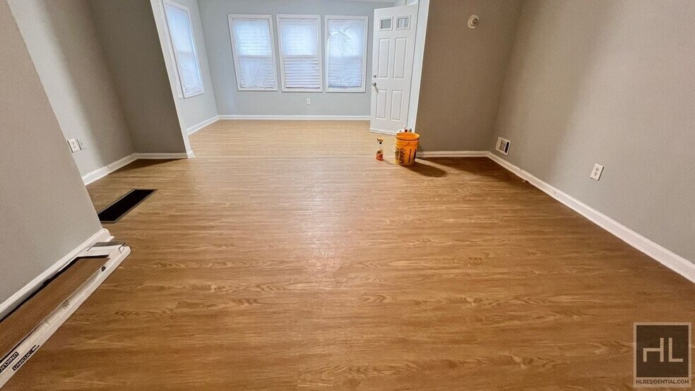 Building Photo - NORTH BURGHER AVENUE