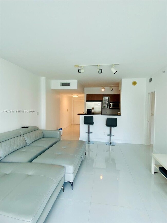 Building Photo - 325 S Biscayne Blvd