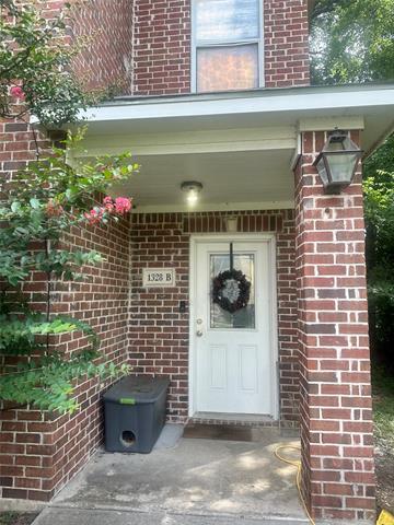 Primary Photo - 1328 Fletcher St