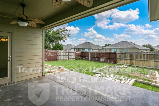 Building Photo - 8121 Iron Gate Dr