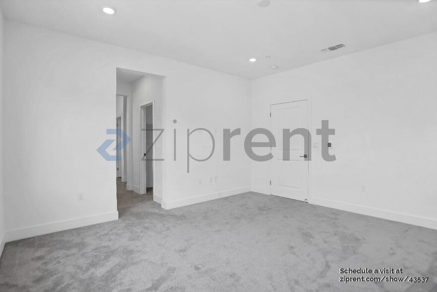 Building Photo - 435 N Geyserville Wy