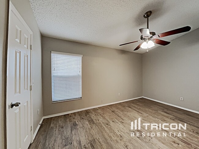 Building Photo - 1576 Palmstone Dr