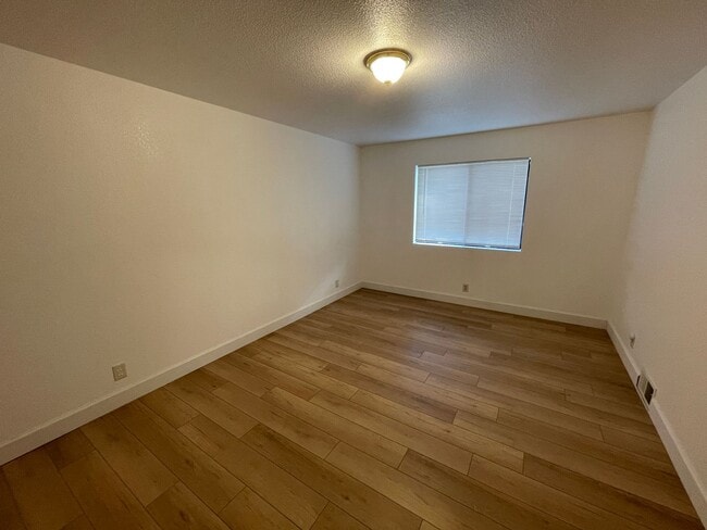 Building Photo - 1068 Cherokee St