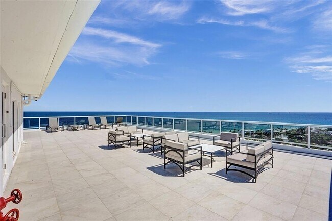 Building Photo - 2841 N Ocean Blvd