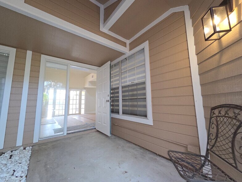 Building Photo - 5305 Buckhead Cir