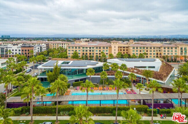 Building Photo - 6581 S Seabluff Dr