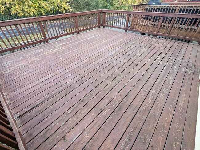 Building Photo - Beautifully maintained townhouse in Whittier available mid May!