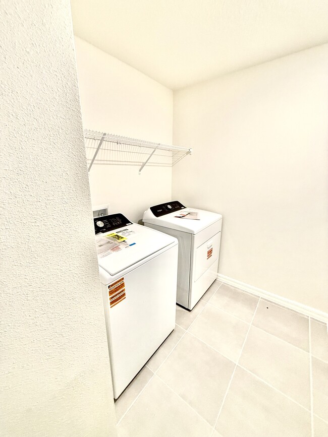 Building Photo - 10468 Wet Marsh Cv