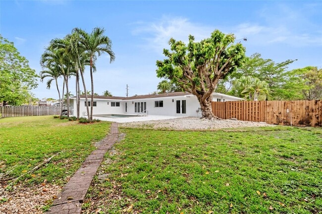 Building Photo - 8860 SW 160th St