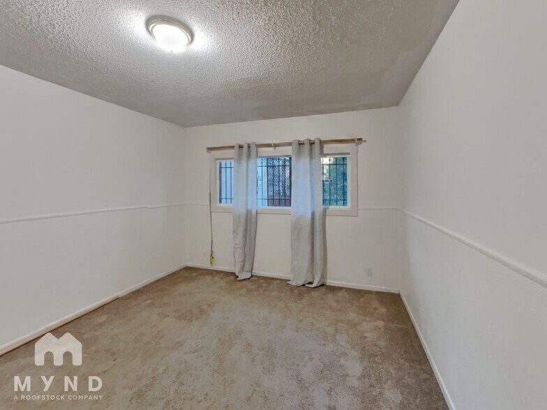 Building Photo - 4730 Sequoyah Rd