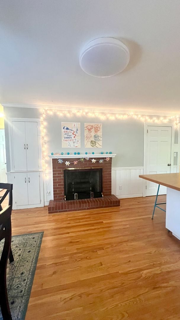 Building Photo - Beautiful 3-4 Bedroom 2 Bathroom home in t...