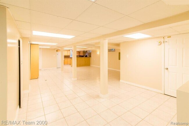 Building Photo - 7527 Hartwell St