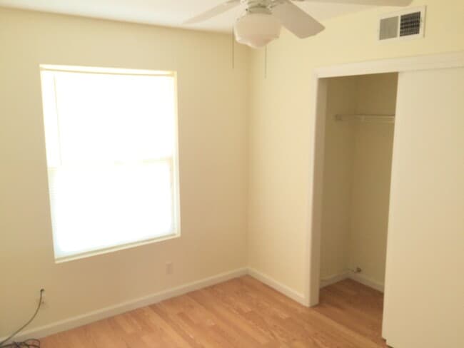 Building Photo - 6515 Azuelo Ave NW