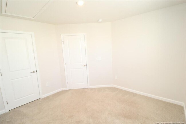 Building Photo - 244 Amber Acorn Ave