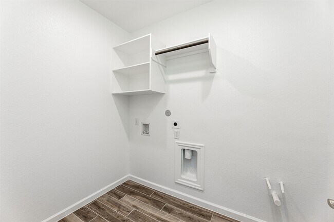 Building Photo - 677 Cape Capri Dr