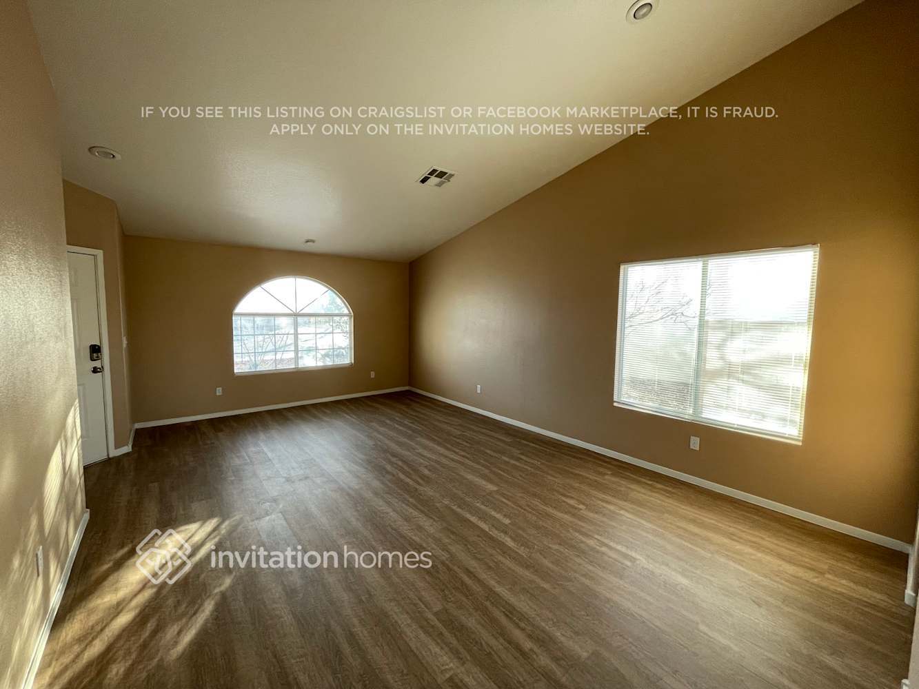 Building Photo - 1938 Panther Pl