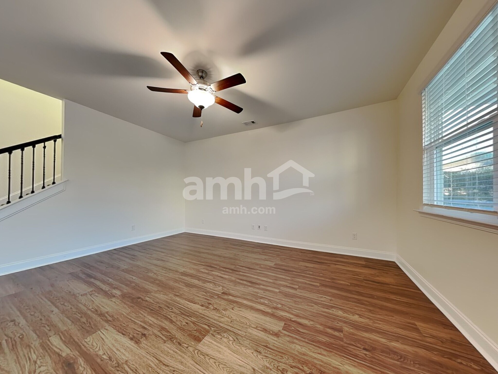 Building Photo - 208 Clearwater Cir