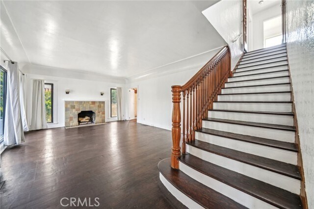 Building Photo - 3098 N Arrowhead Ave