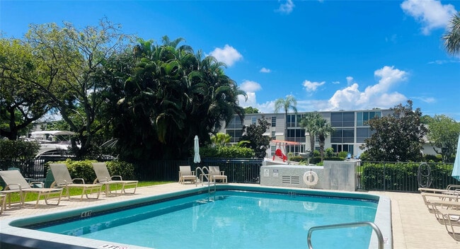 Building Photo - 777 Jeffery St