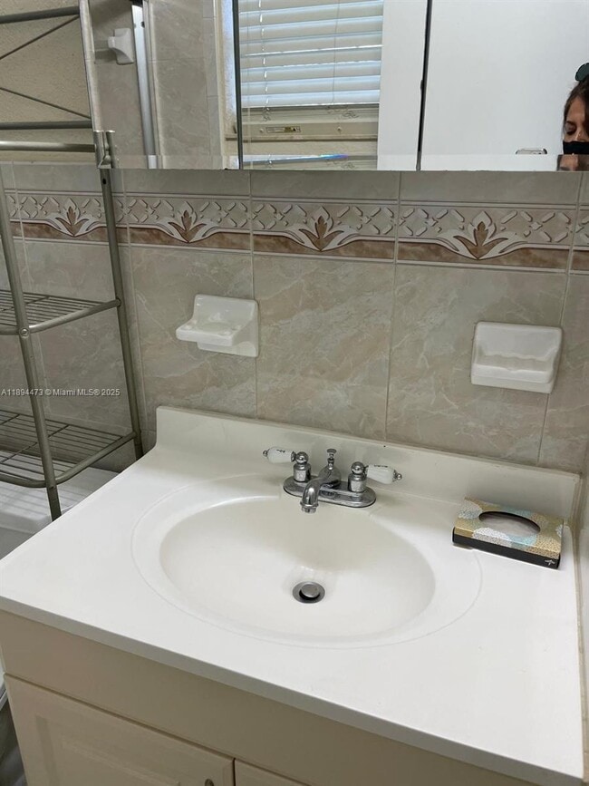 Building Photo - 518 NW 179th St