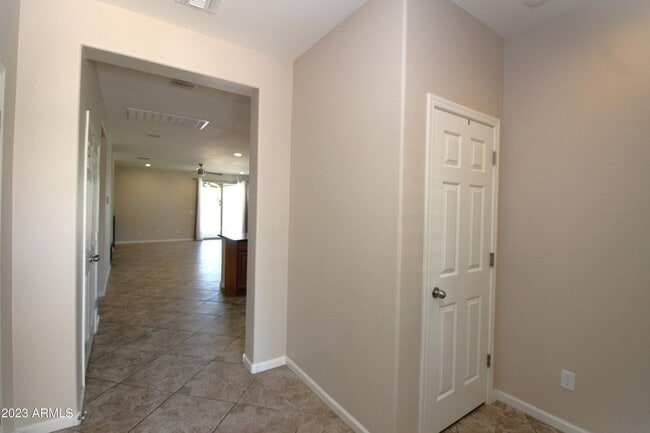 Building Photo - 4936 S Twinleaf Dr