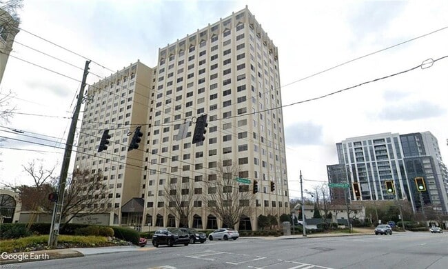 Primary Photo - 2479 Peachtree Rd NE