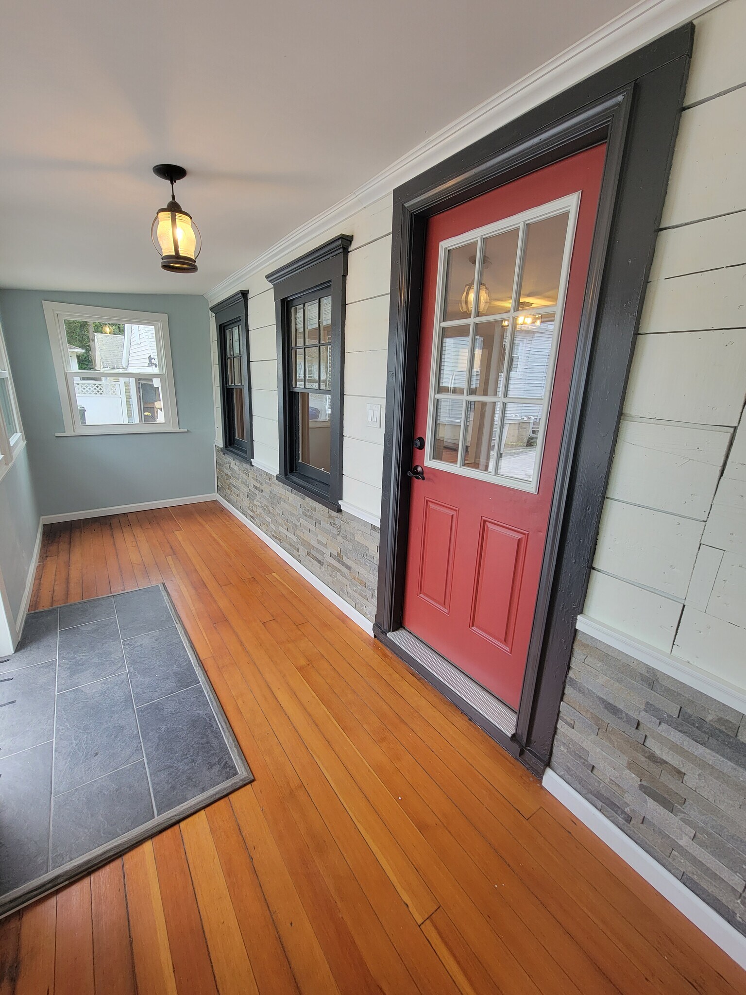 Front Porch - 218 Chatham Ave