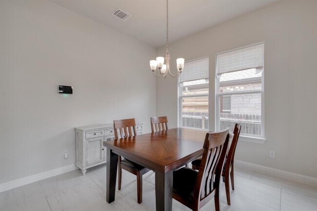 Building Photo - 4304 Allenbrook Dr