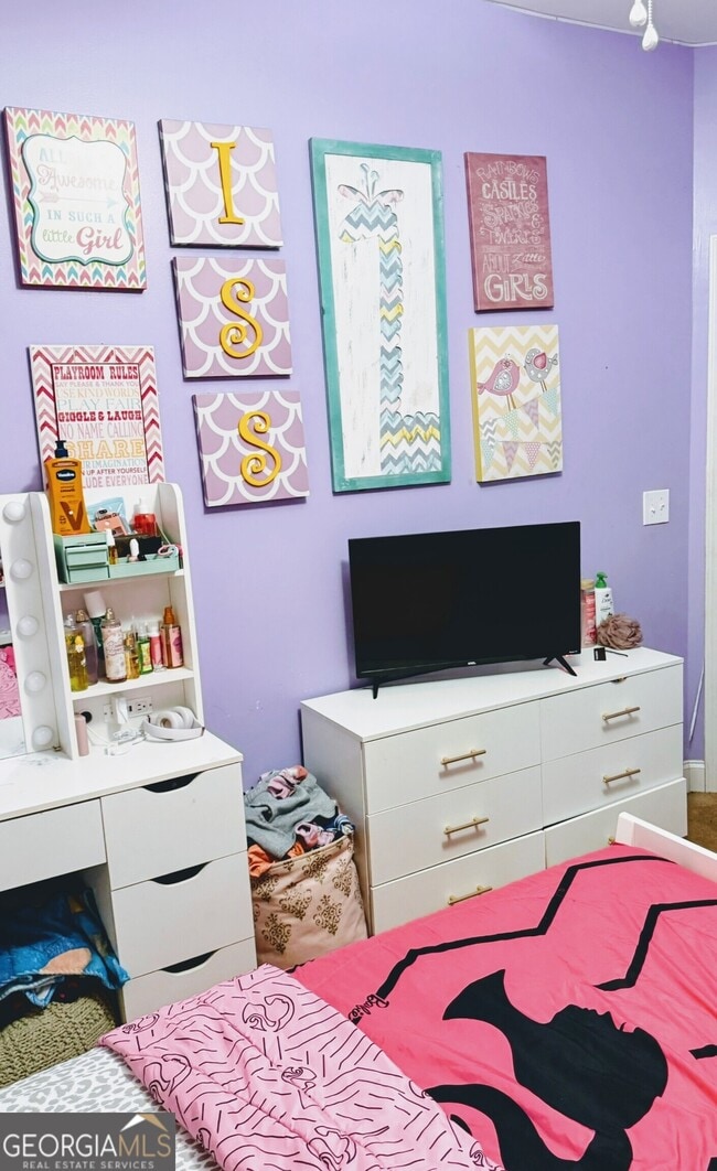 Building Photo - 141 Feldspar Dr