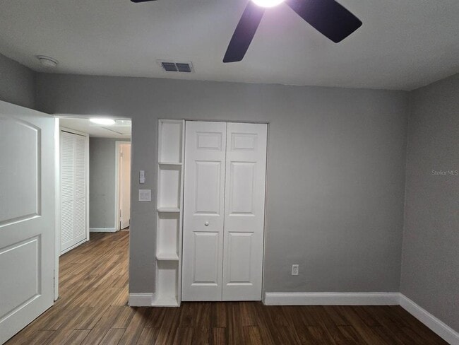 Building Photo - 1214 Dewey Ave