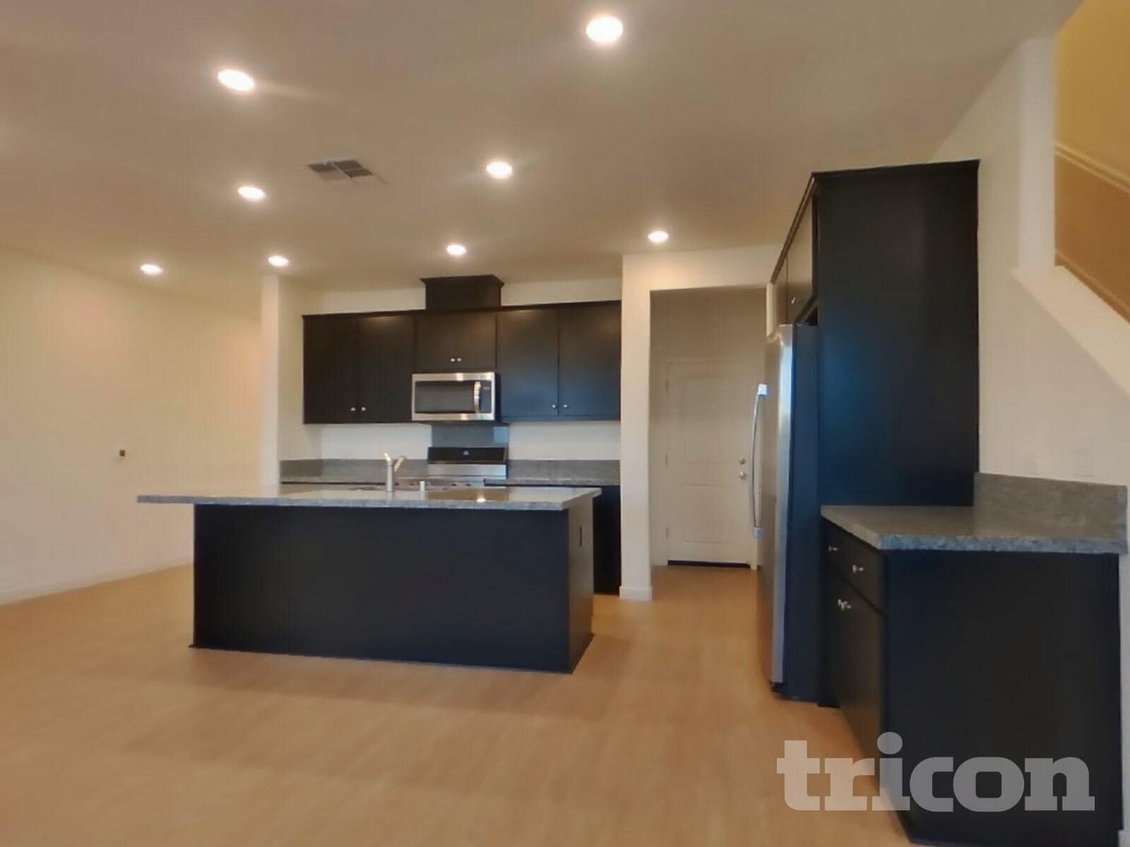 Building Photo - 2054 Delta Vw Ave