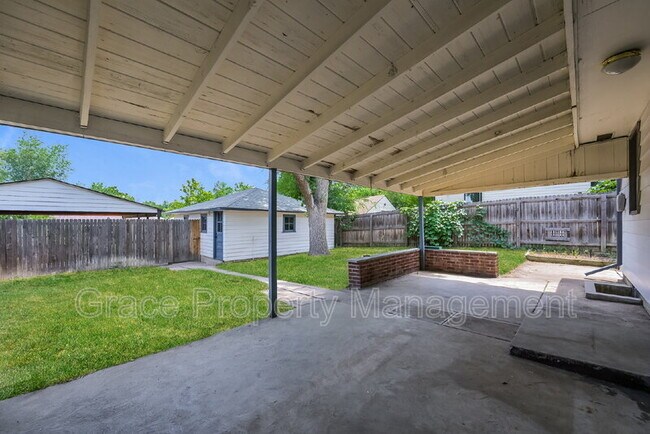 Building Photo - 2610 S Gaylord St