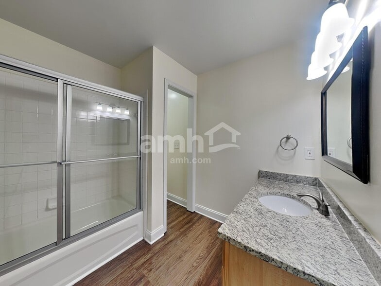 Building Photo - 1217 Rocky Branch Tr