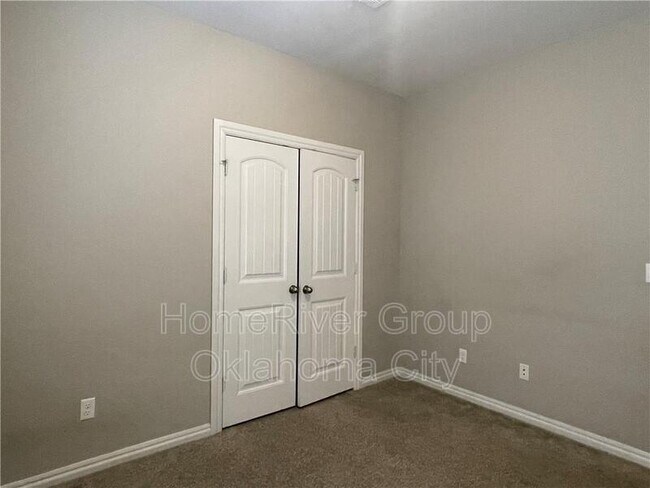 Building Photo - 8716 SW 66th Pl